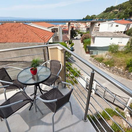 Apartments Alma Подгора Екстер'єр фото