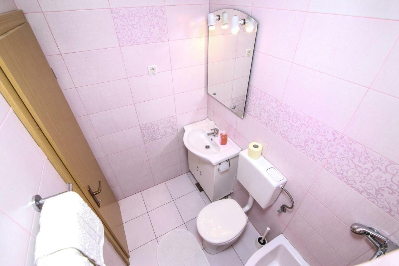 Apartments Alma Подгора Екстер'єр фото