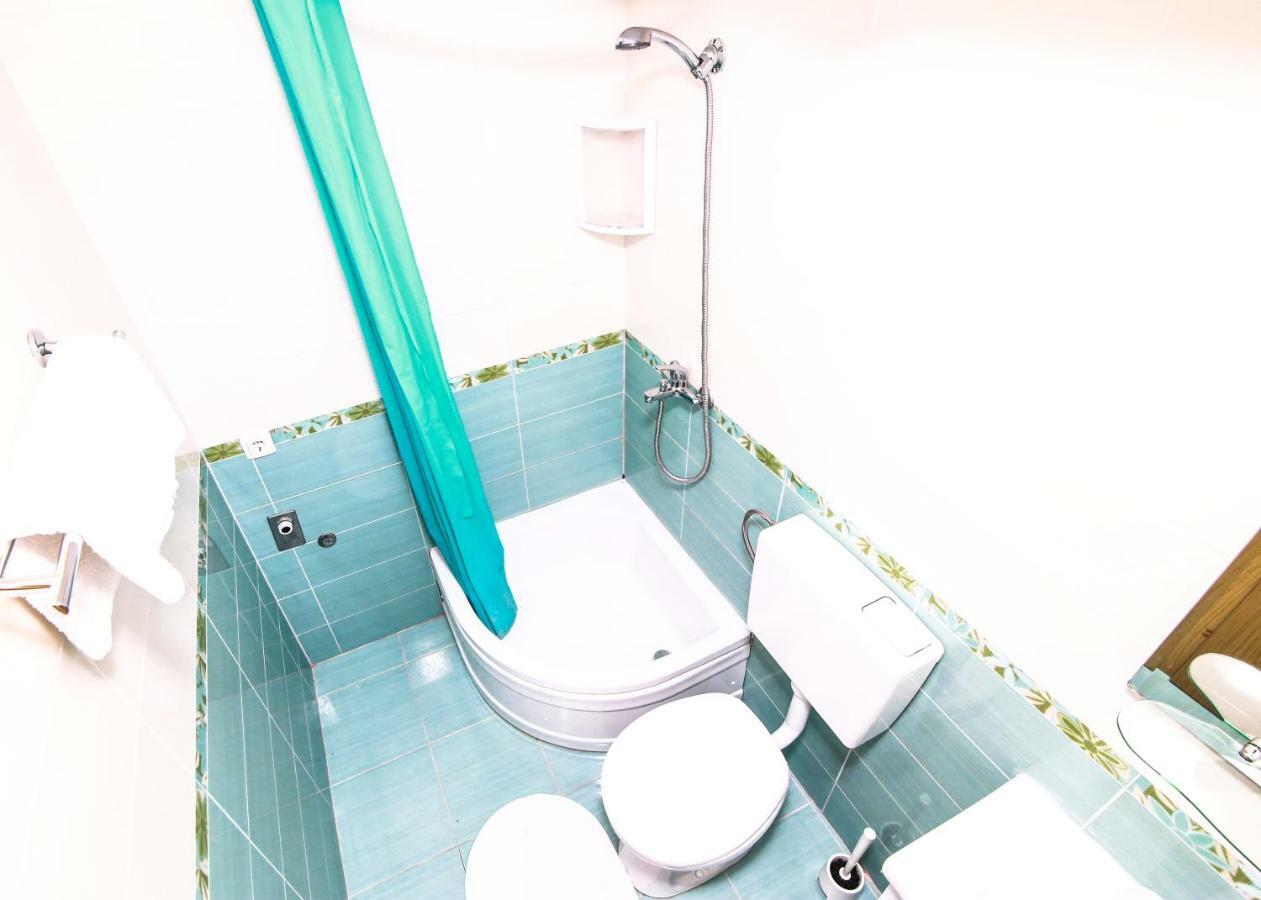 Apartments Alma Подгора Екстер'єр фото