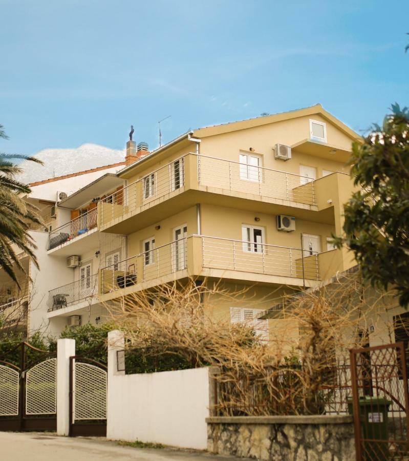 Apartments Alma Подгора Екстер'єр фото